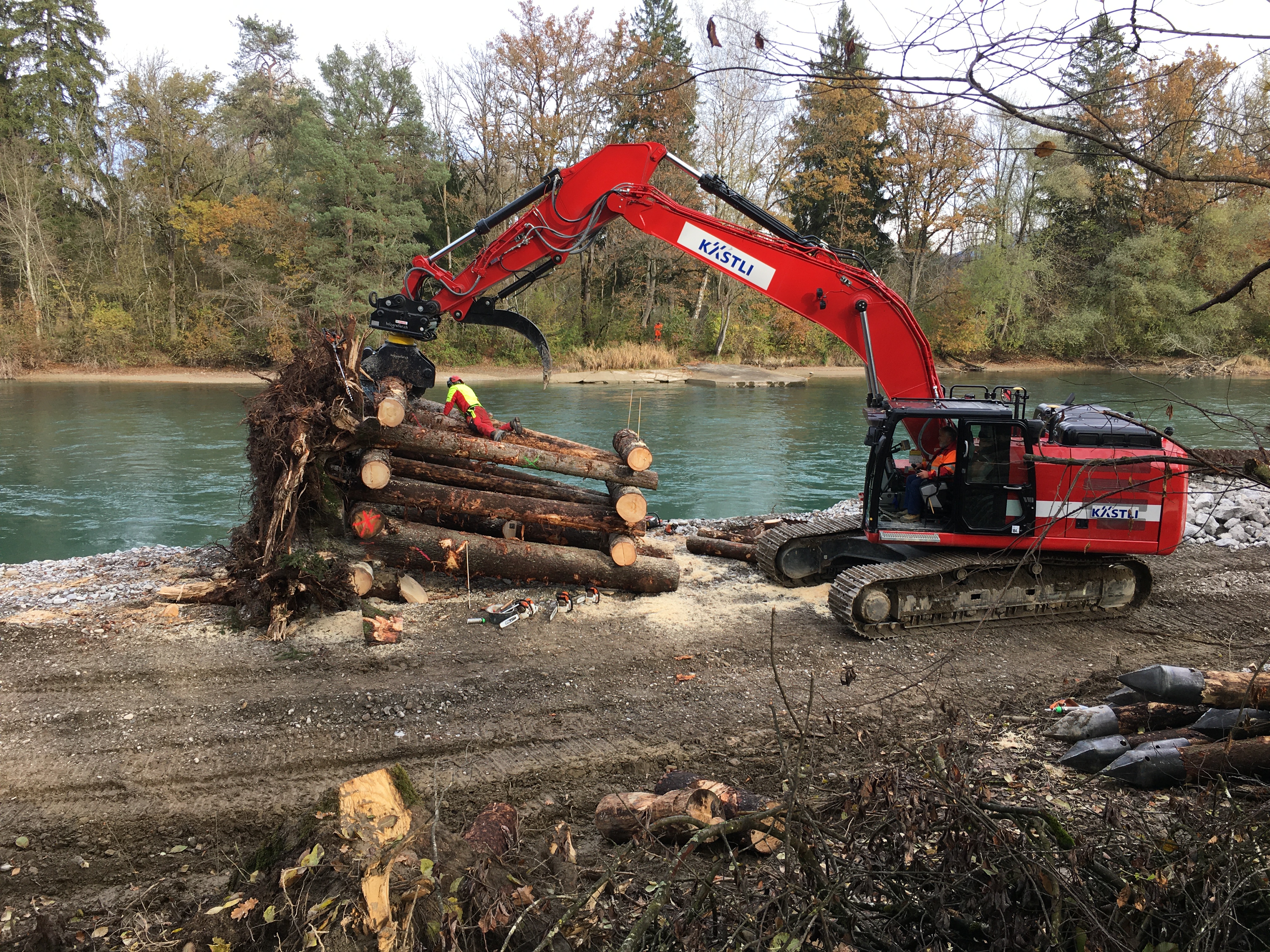 Wasserbauprojekt Aare, Abschnitt Thalgut-Chesselau - Ausführung; Tiefbauamt des Kantons Bern